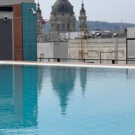 Luxe Central Studio With Pool, Parking & Ac Budapest Ngoại thất bức ảnh